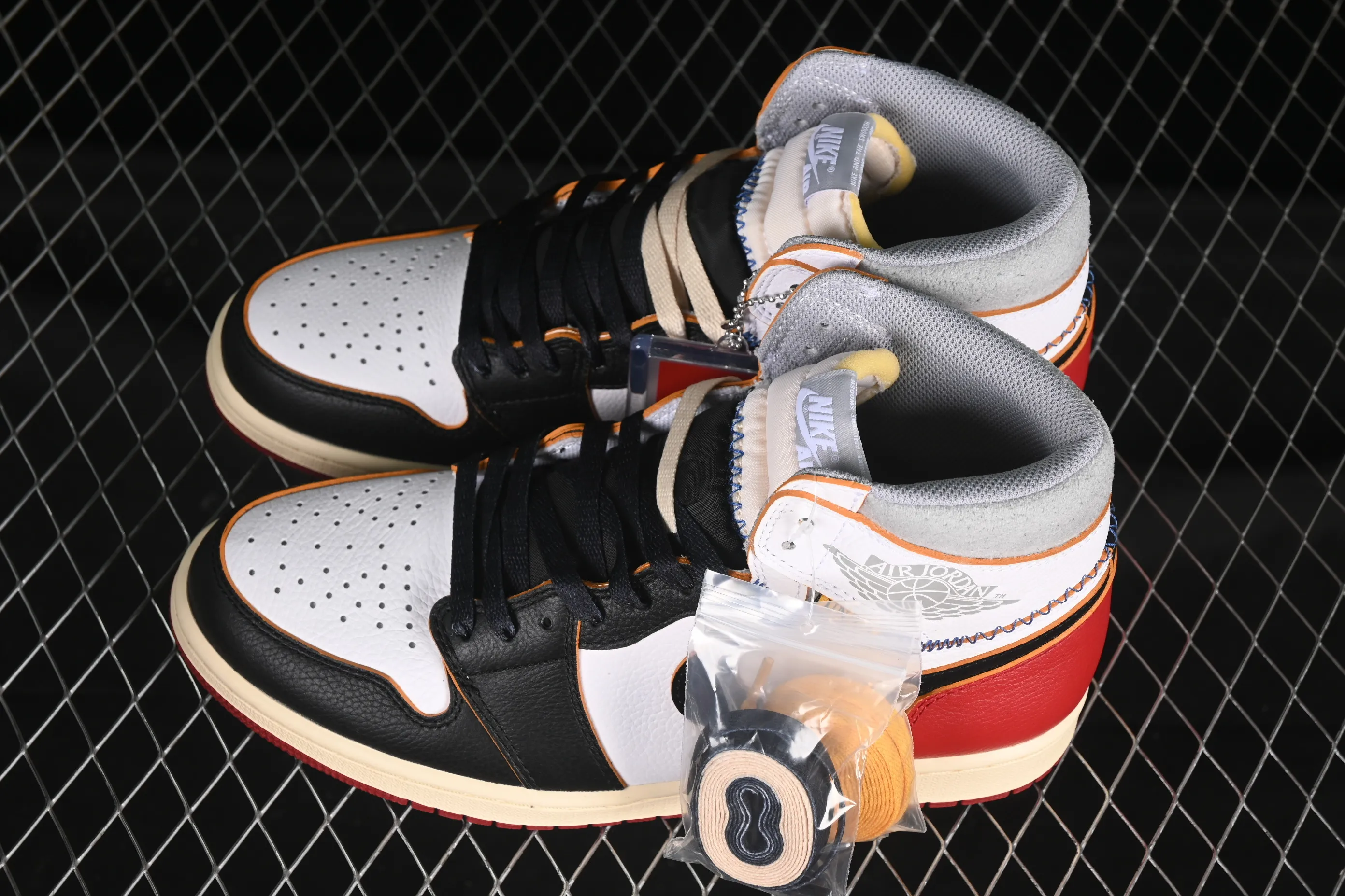 All categories Air Jordan Jordan series basketball shoes Air Jordan 1 High foreign trade version Union x Air Jordan 1 Retro High PK NRG AJ1 Joe 1 Black Friday BV1300-106